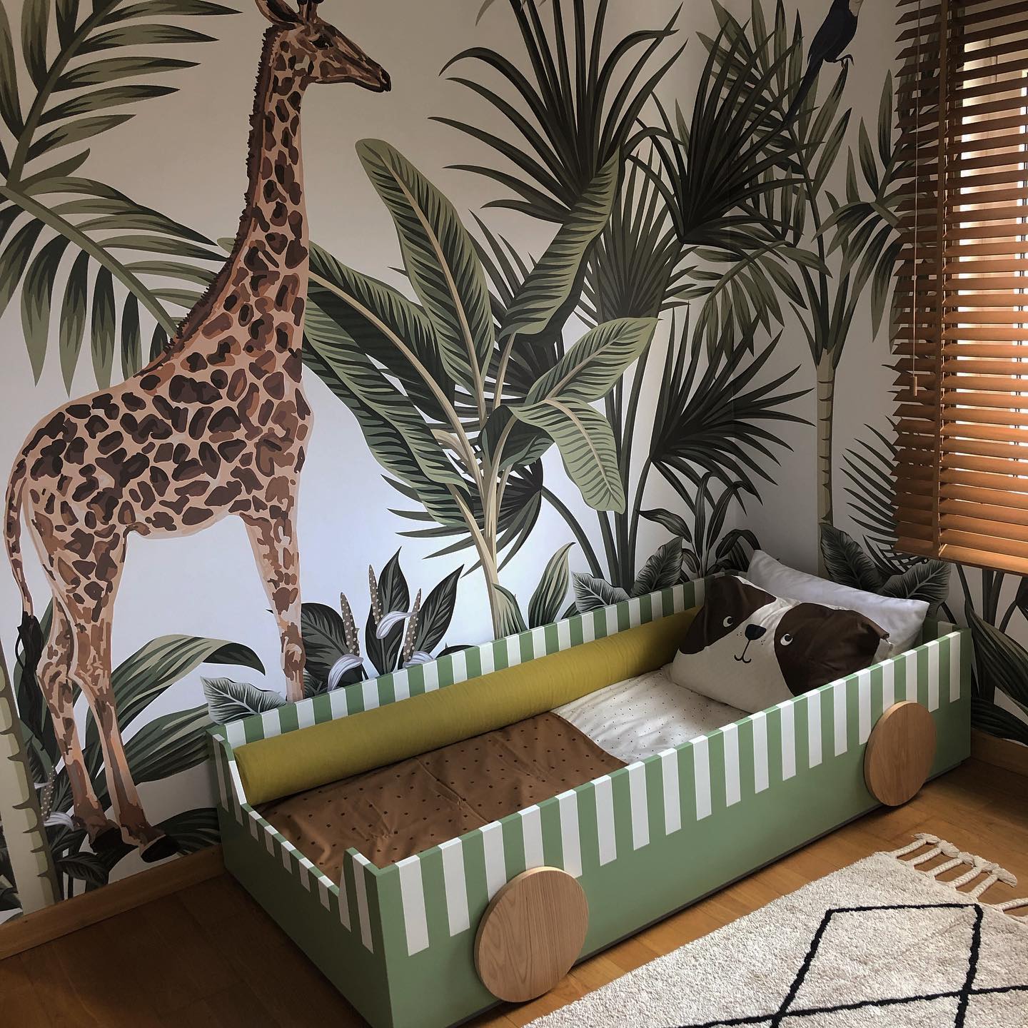 29 Adorable Toddler Bedroom Decor Ideas: Cute & Clever Styling Tips With 29 Inspiring Images 18 toddler bedroom decor