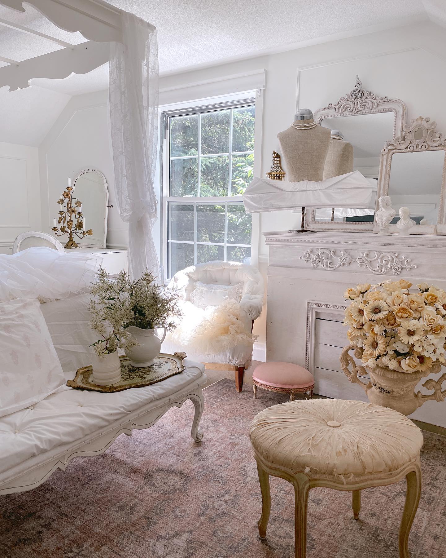 shabby chic bedroom