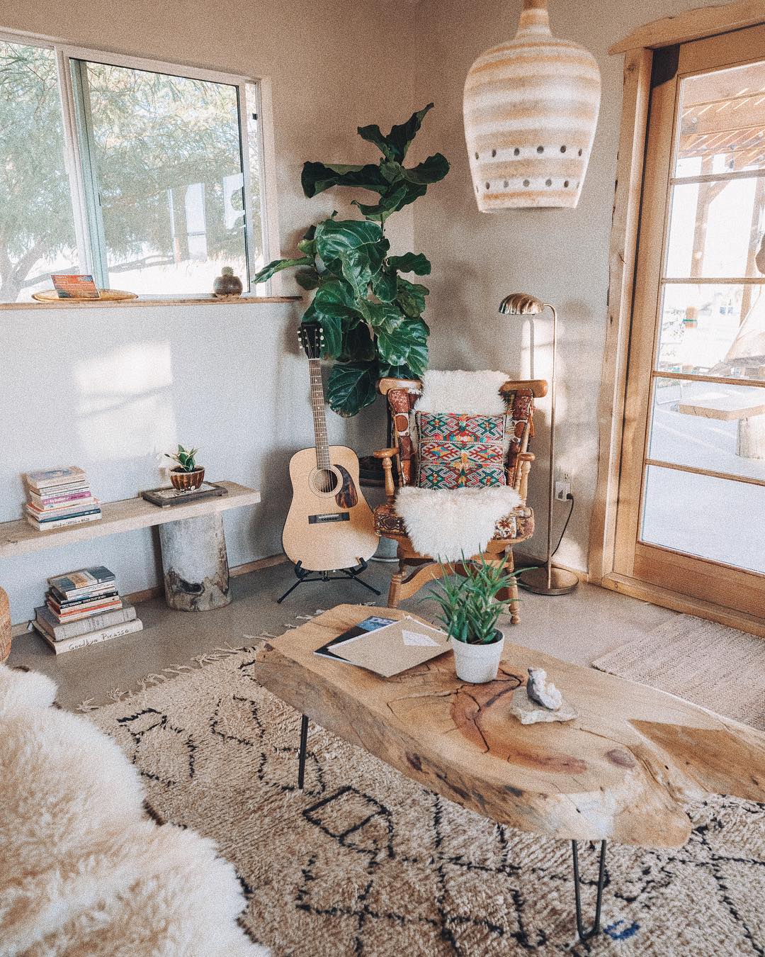 29 Gorgeous Fiddle Leaf Fig Living Room Ideas To Copy Now 7 fiddle leaf fig living room