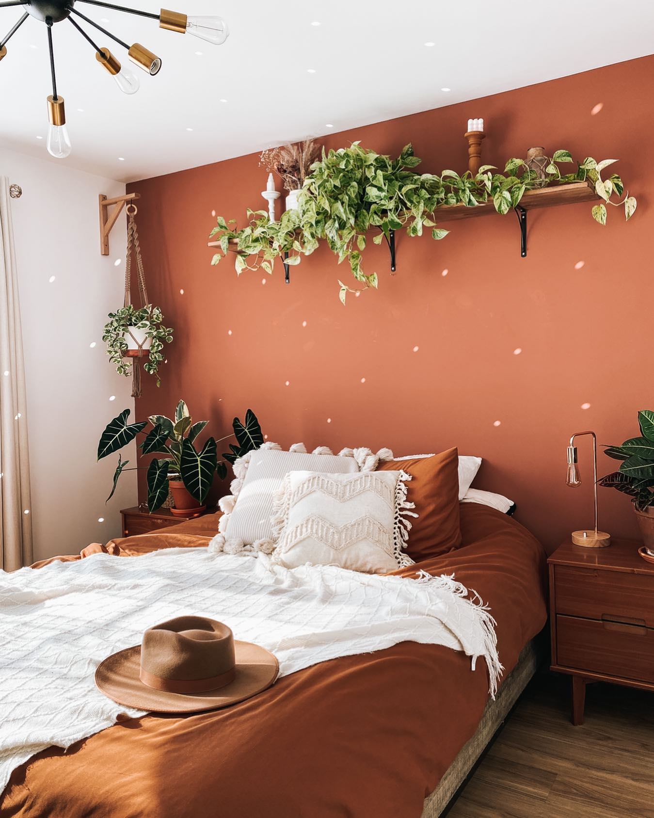 30 Terracotta Bedroom Ideas With 30 Stunning Images To Warm Up Your Space 3 terracotta bedroom