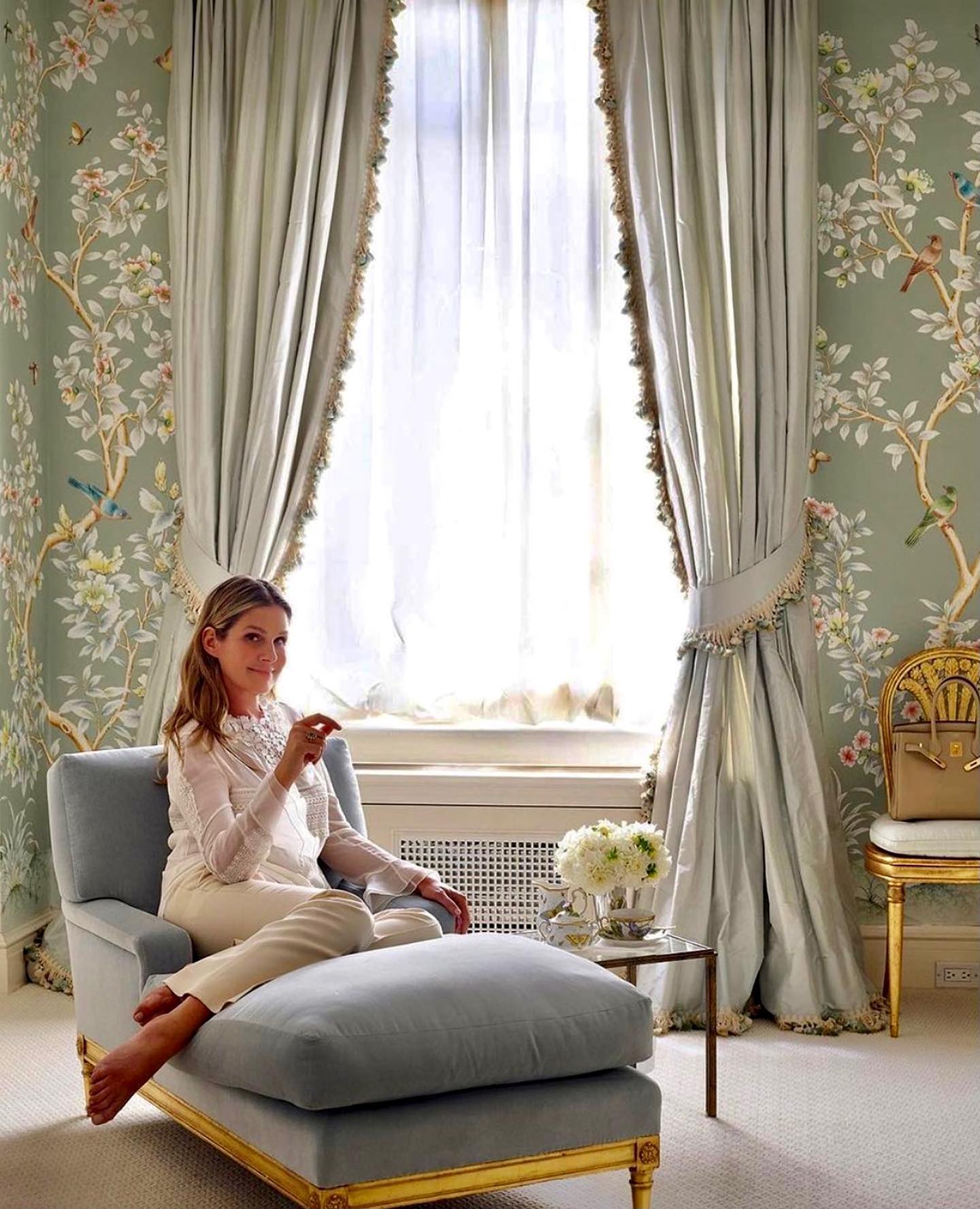 feminine bedroom decor