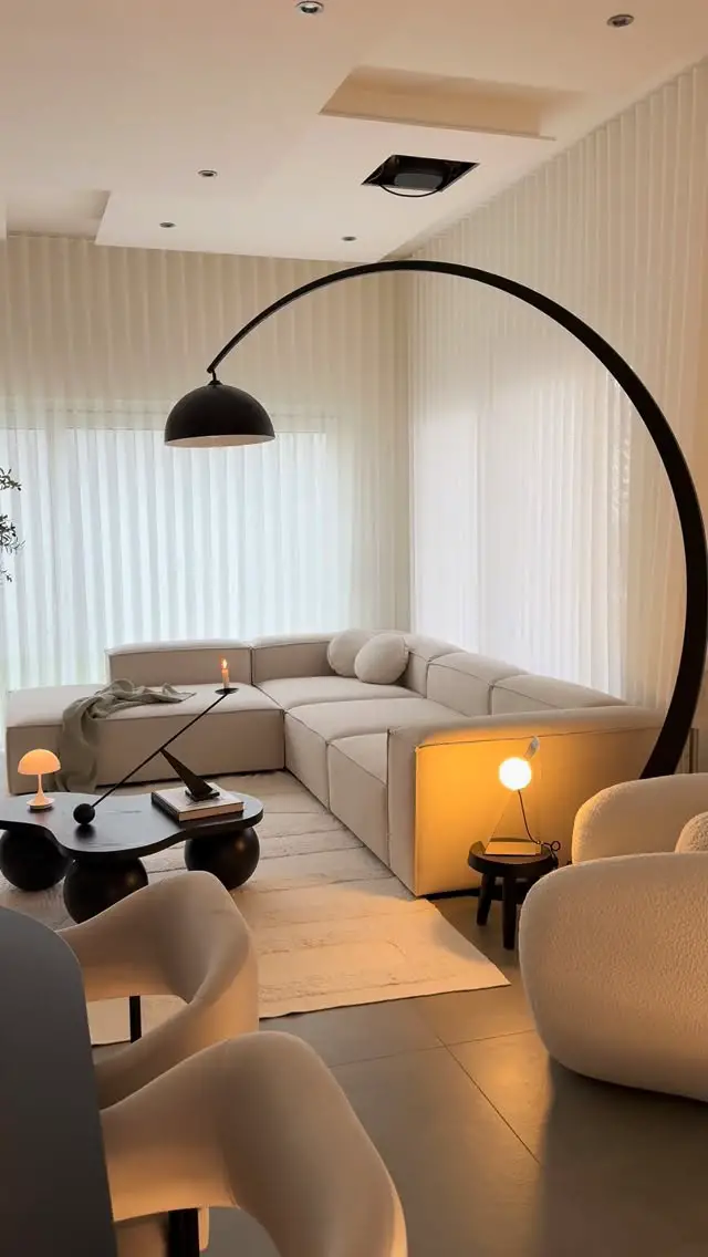 neutral living room decor