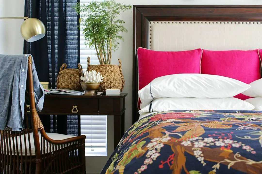 feminine bedroom decor