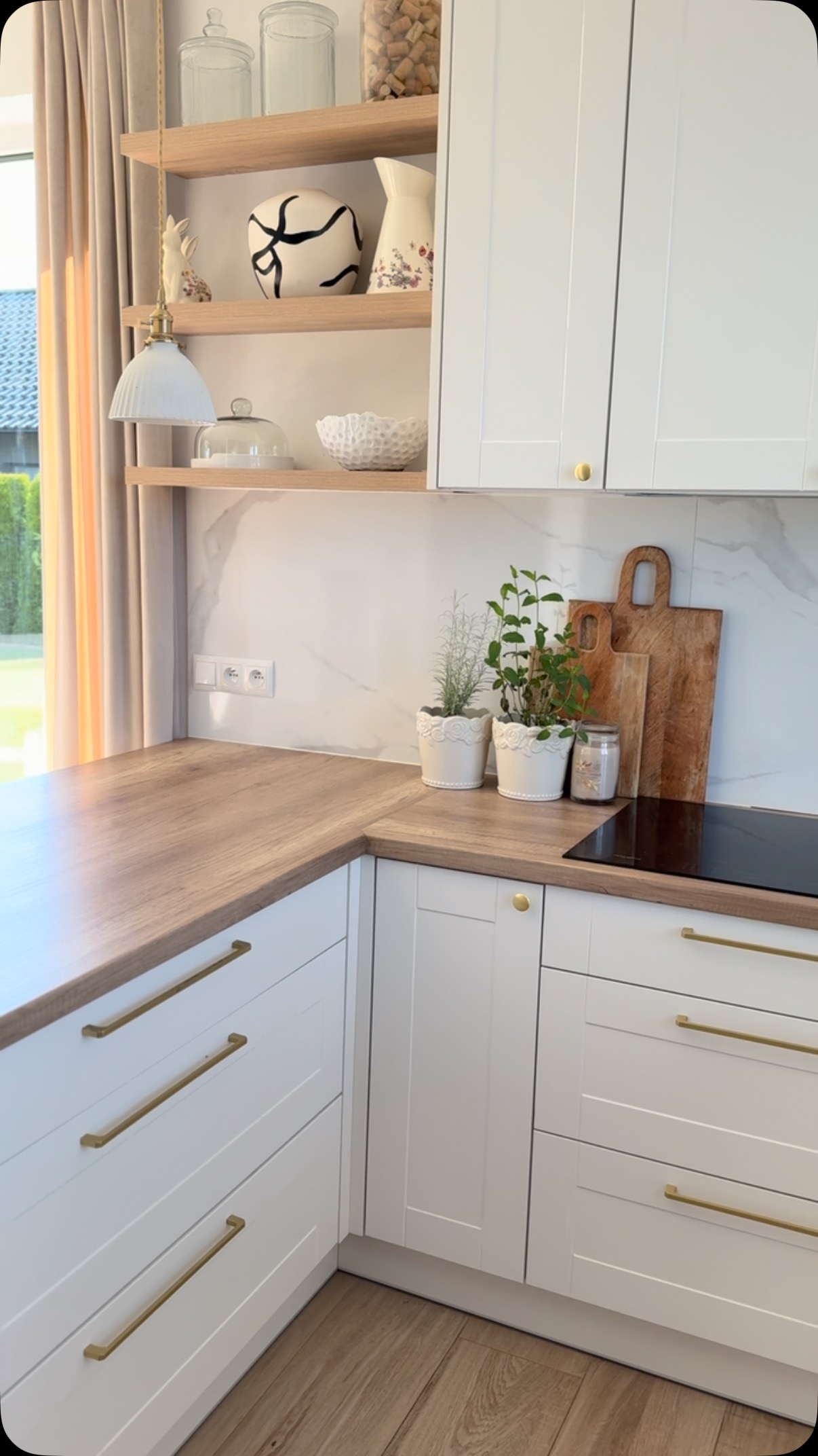 28 Farmhouse Living Room Ideas With Pictures For A Cozy, Charming Home 4 farmhouse living room