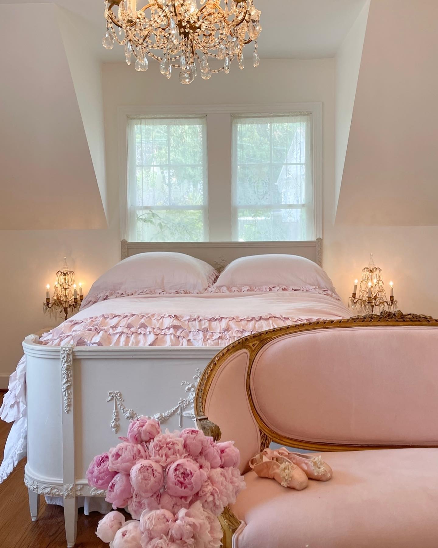 shabby chic bedroom