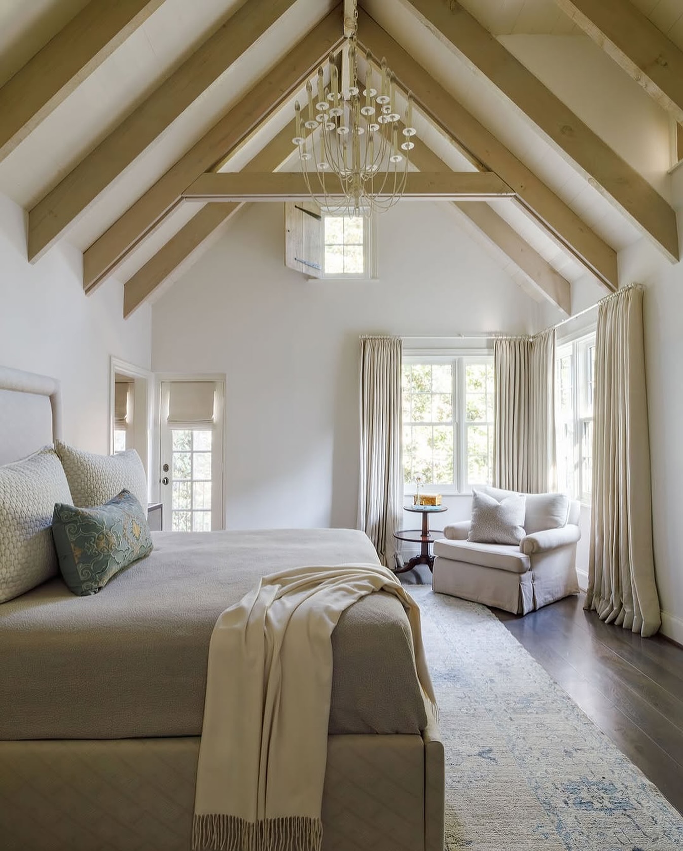 vaulted ceiling bedroom