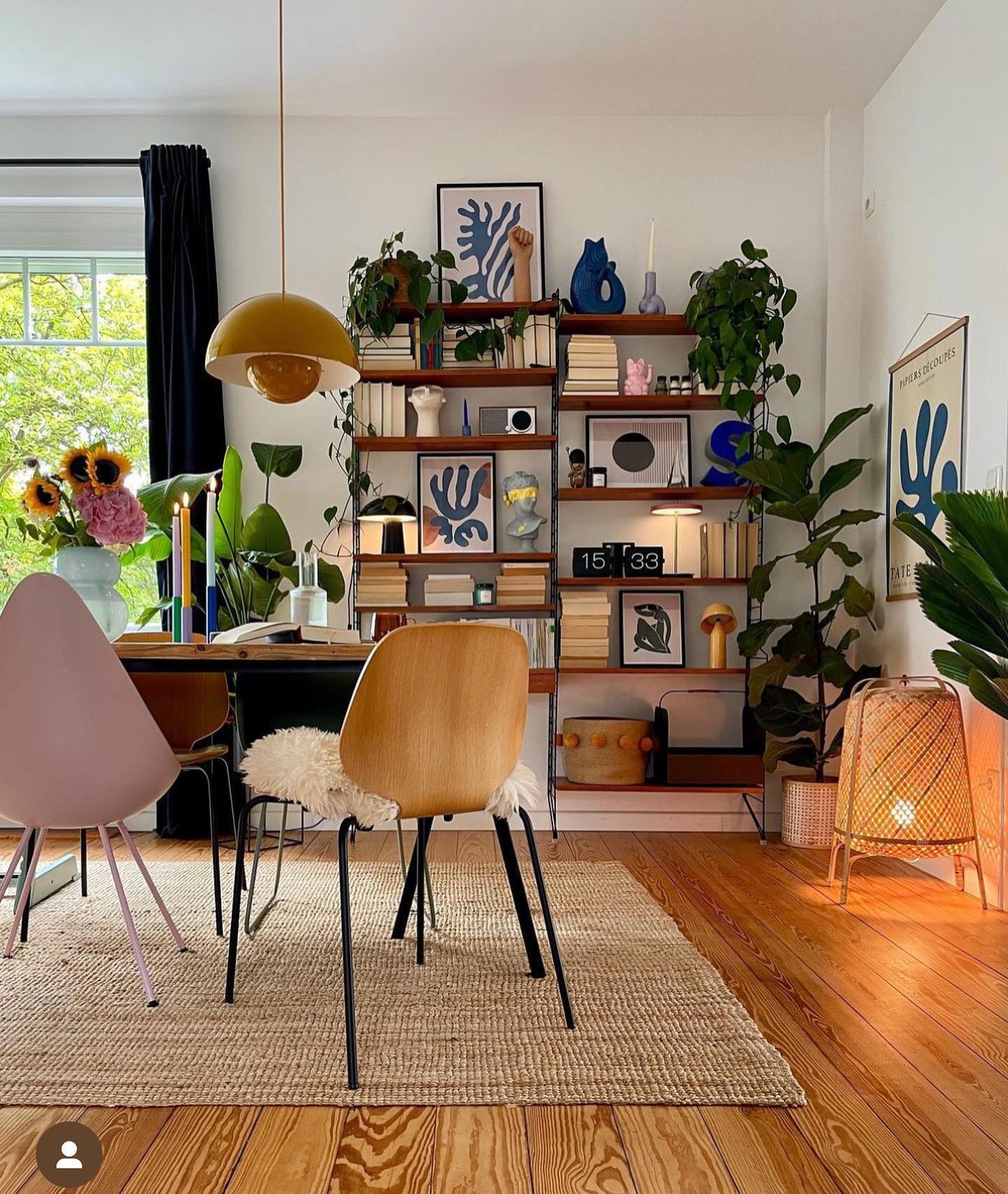 25 Maximalist Living Room Ideas: Bold, Eclectic Decor Inspiration In 25 Stunning Images 4 maximalist living room