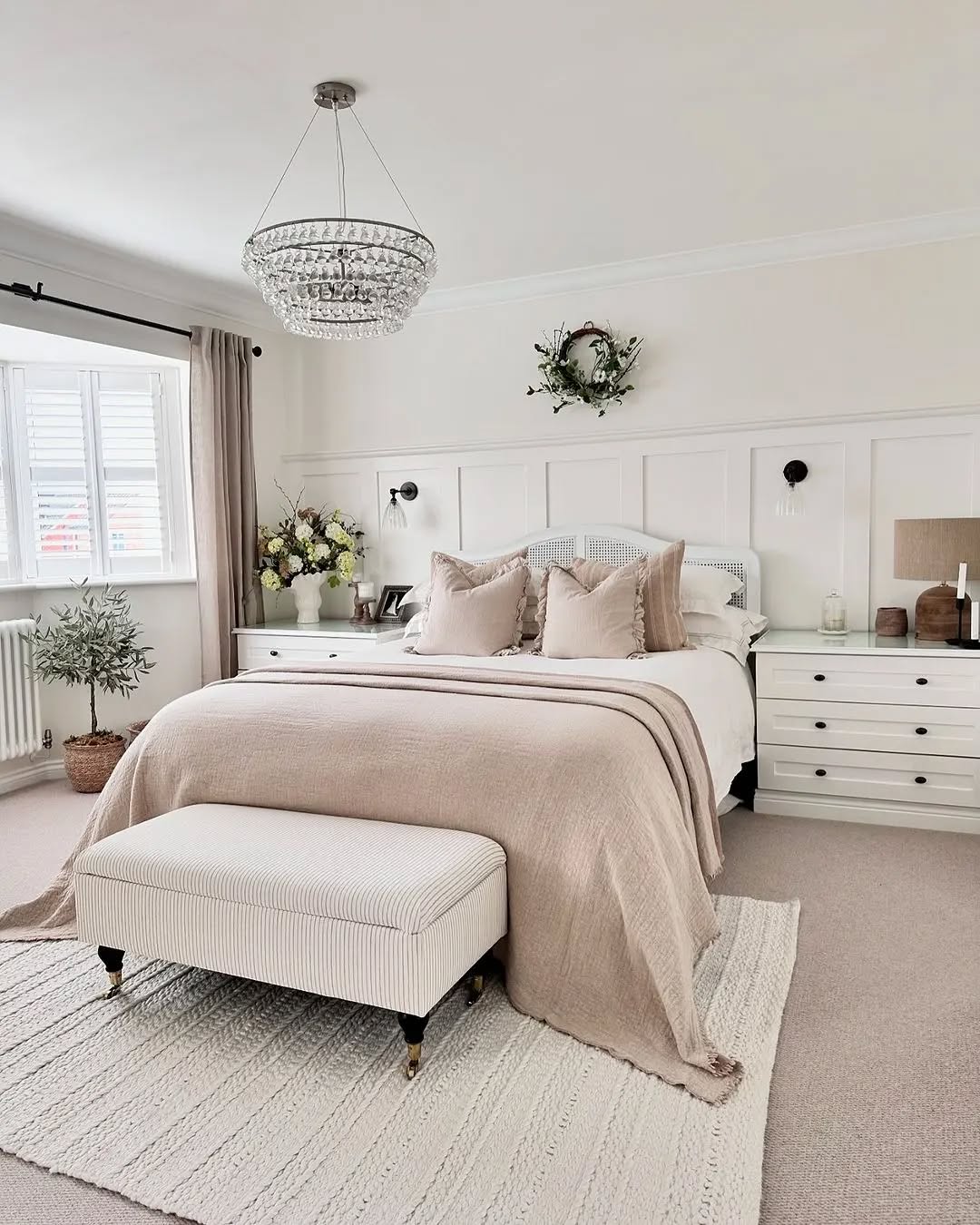 summer bedroom decor