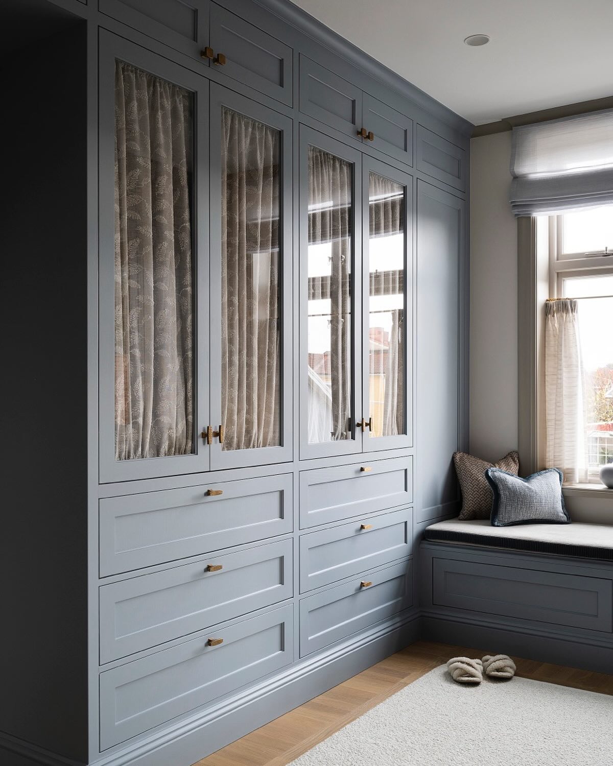 built in shelves bedroom