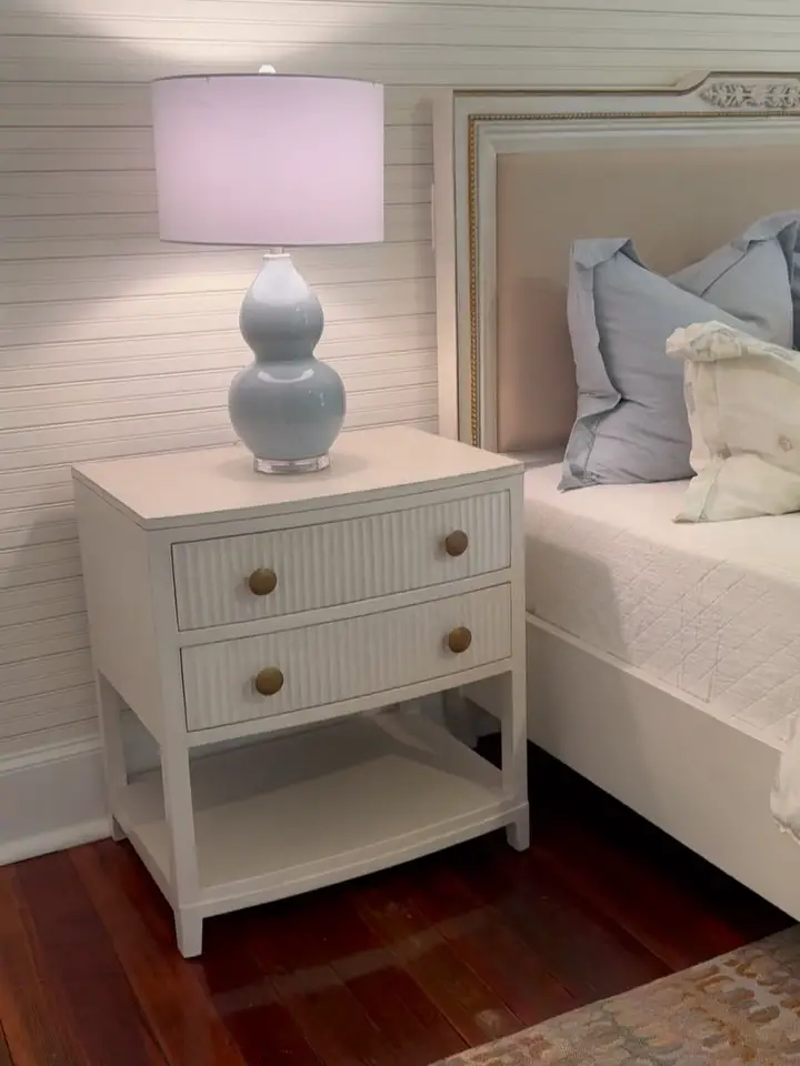 feminine bedroom decor